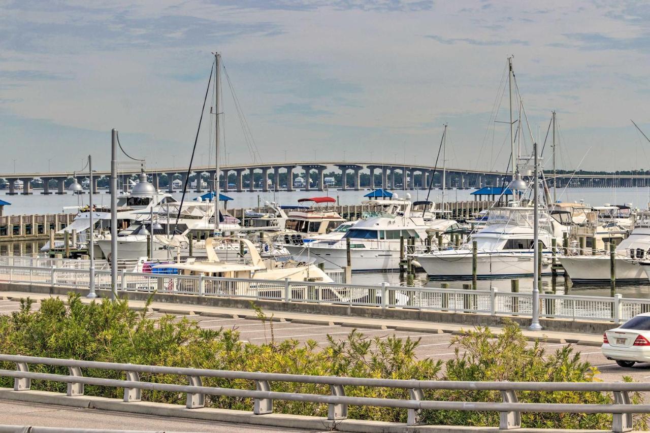 Walk To Beach From Chic Old Town Apartment With Yard Bay St. Louis Bagian luar foto